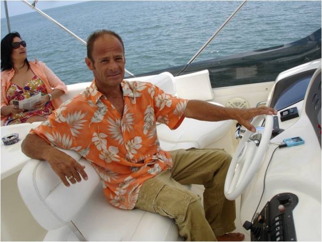  Captain of the boat 